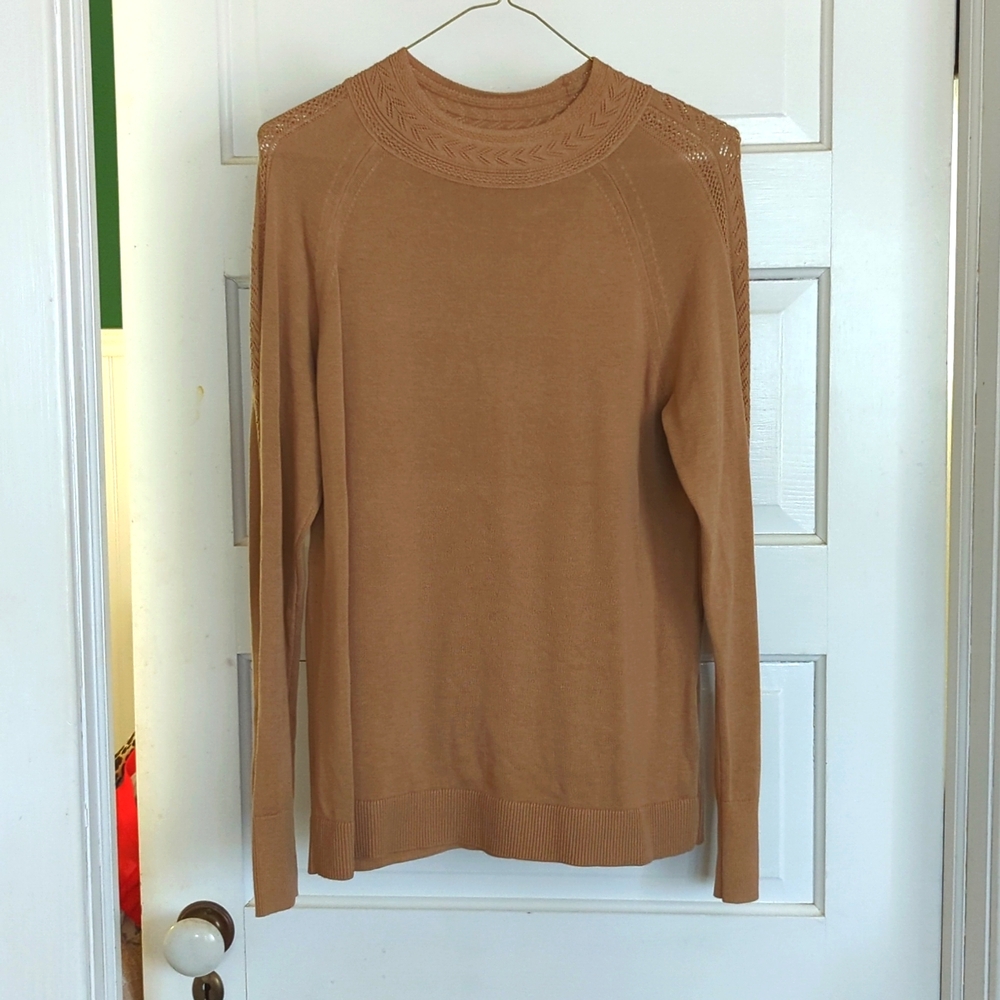 Fall light weight sweater. Banana Republic medium